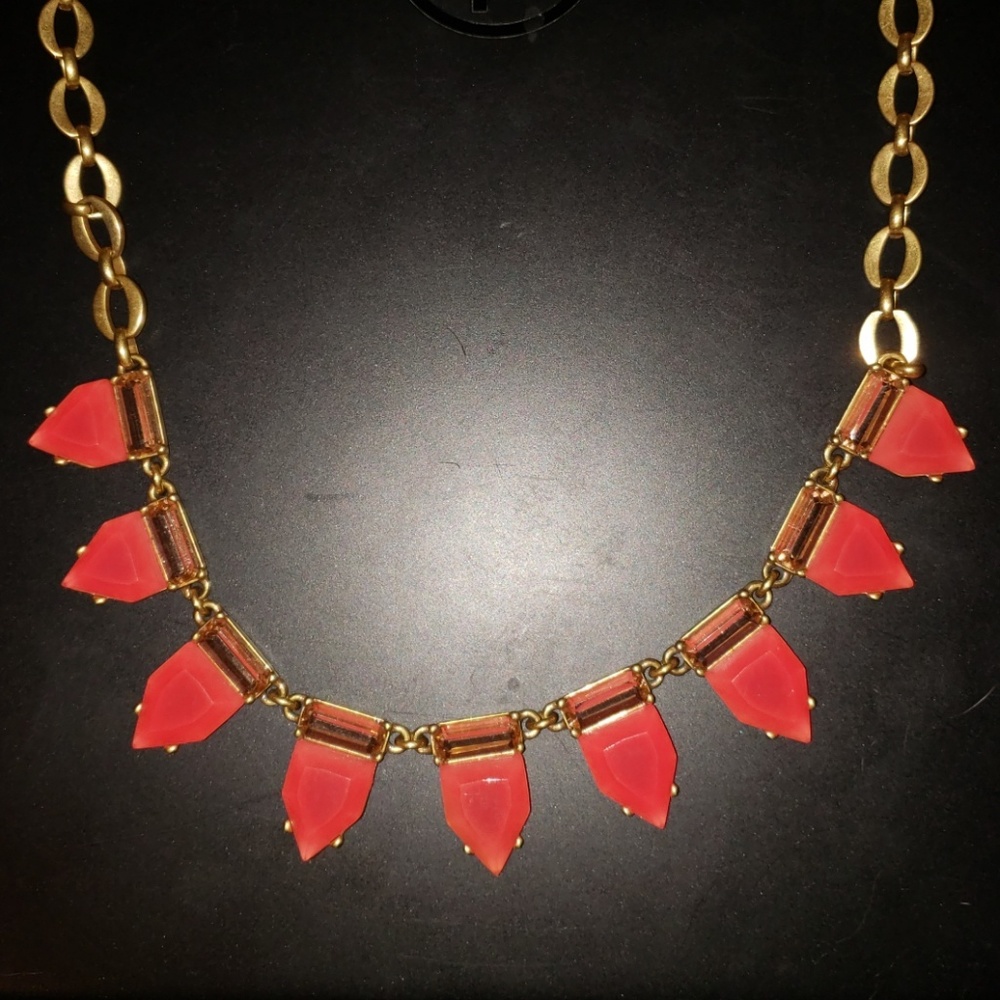 Stella and Dot Eye Candy Hot Pink Necklace